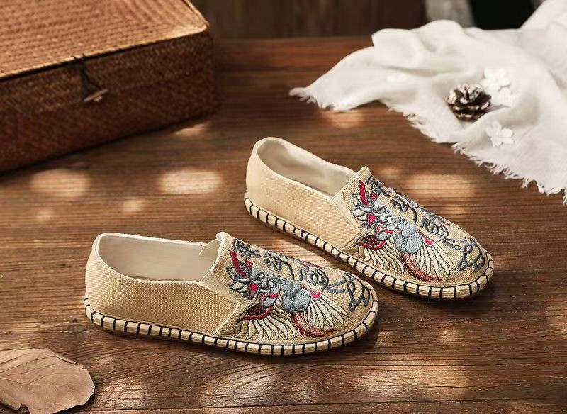 Casual Embroidered Mens Shoes MSH-008