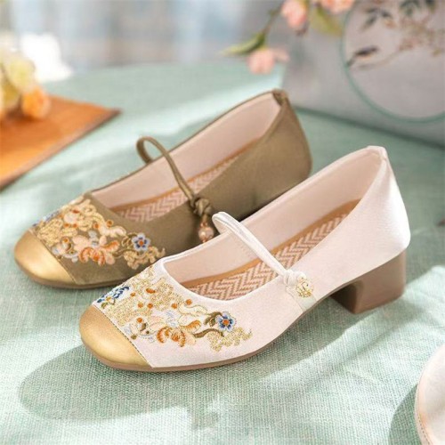Casual Embroidered Ladies Shoes SHO-035
