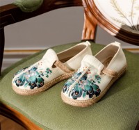 Casual Embroidered Ladies Shoes SHO-030