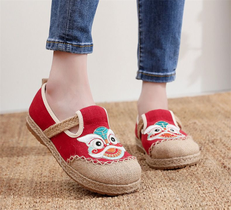 Casual Embroidered Ladies Shoes SHO-025