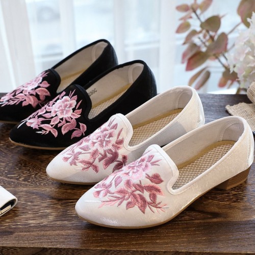 Casual Embroidered Ladies Shoes SHO-014