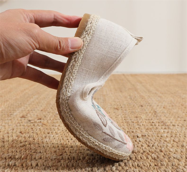 Casual Embroidered Ladies Shoes SHO-032