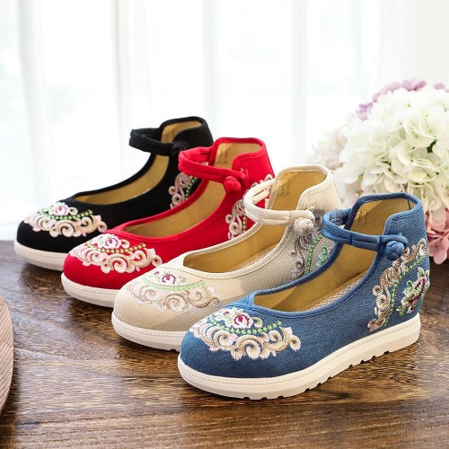 Casual Embroidered Ladies Shoes SHO-009