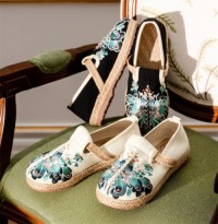 Casual Embroidered Ladies Shoes SHO-030
