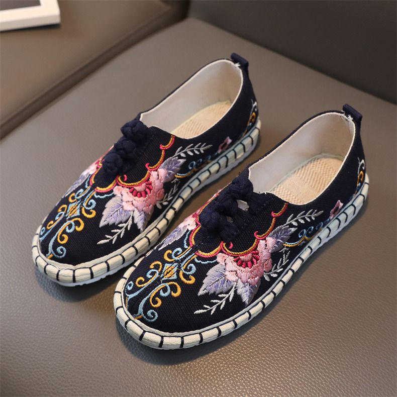 Casual Embroidered Ladies Shoes SHO-022