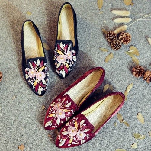 Casual Embroidered Ladies Shoes SHO-020