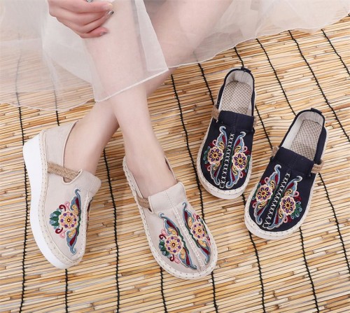 Casual Embroidered Ladies Shoes SHO-027