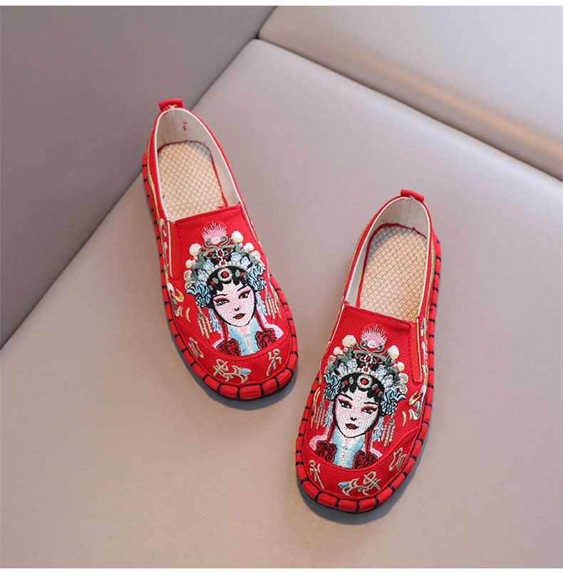 Casual Embroidered Ladies Shoes SHO-018