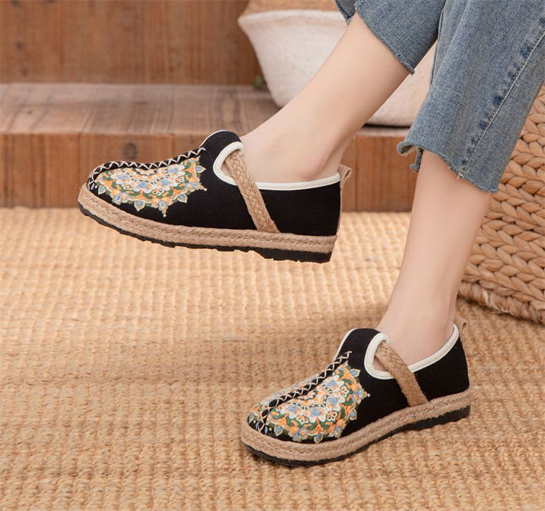 Casual Embroidered Ladies Shoes SHO-033