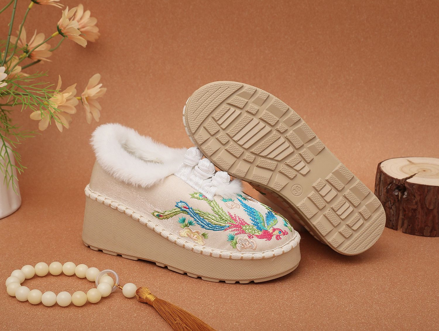 Casual Embroidered Ladies Shoes SHO-001